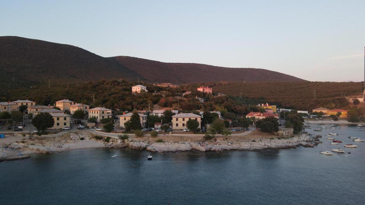 Apartmani Zupanic Koromačno Kültér fotó