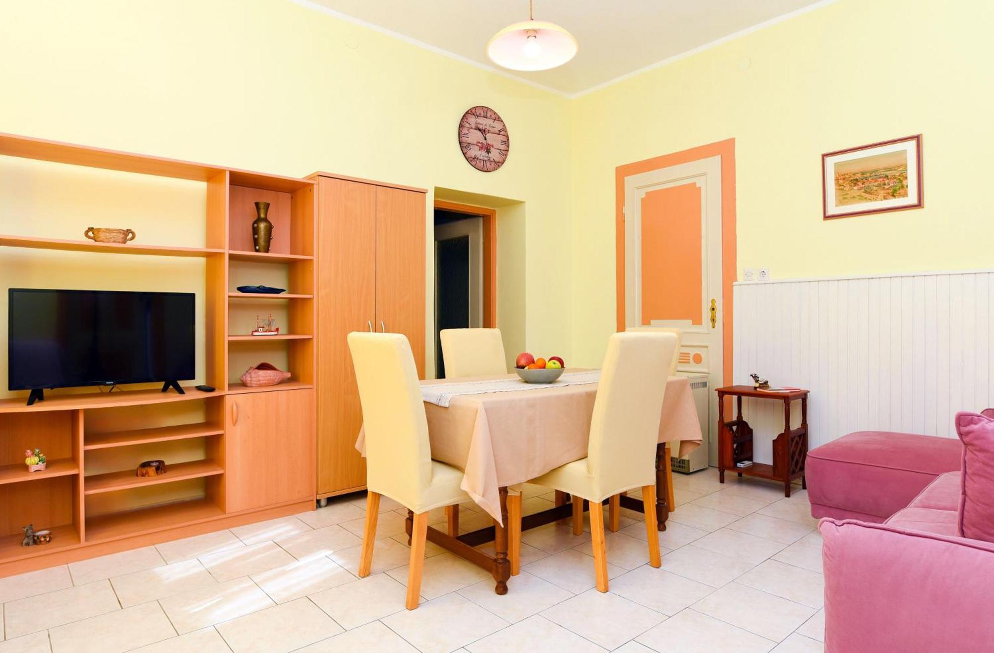 Apartmani Zupanic Koromačno Kültér fotó